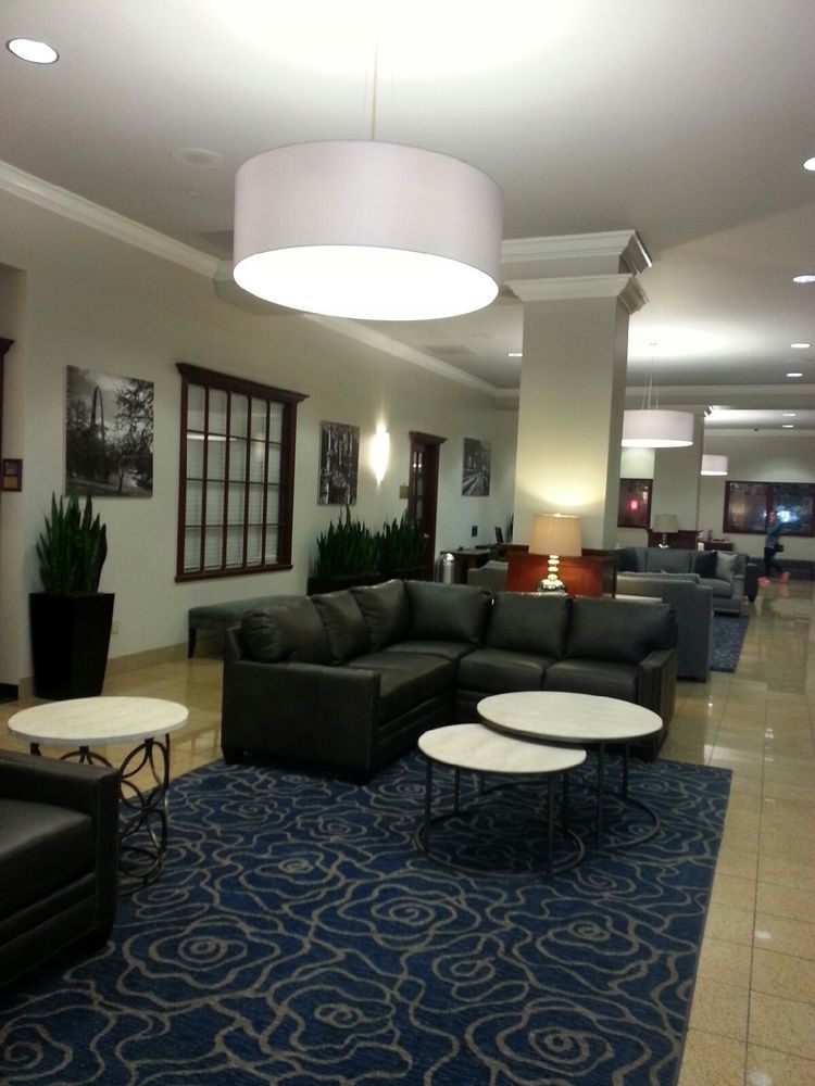 Doubletree By Hilton St. Louis Forest Park Ngoại thất bức ảnh